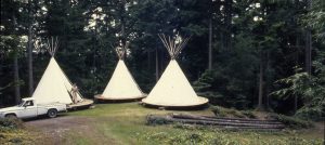 tipis 1975